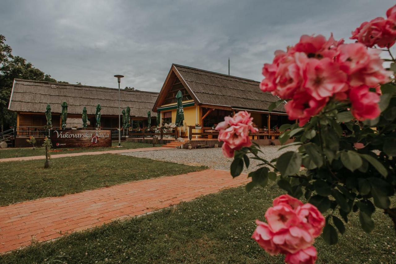 Vukovarska Kuca Hotel Buitenkant foto