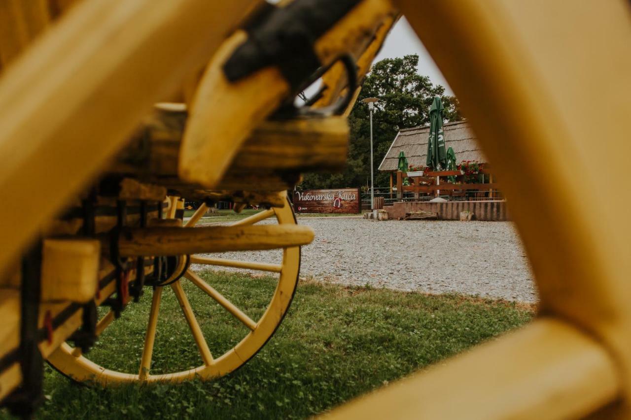 Vukovarska Kuca Hotel Buitenkant foto